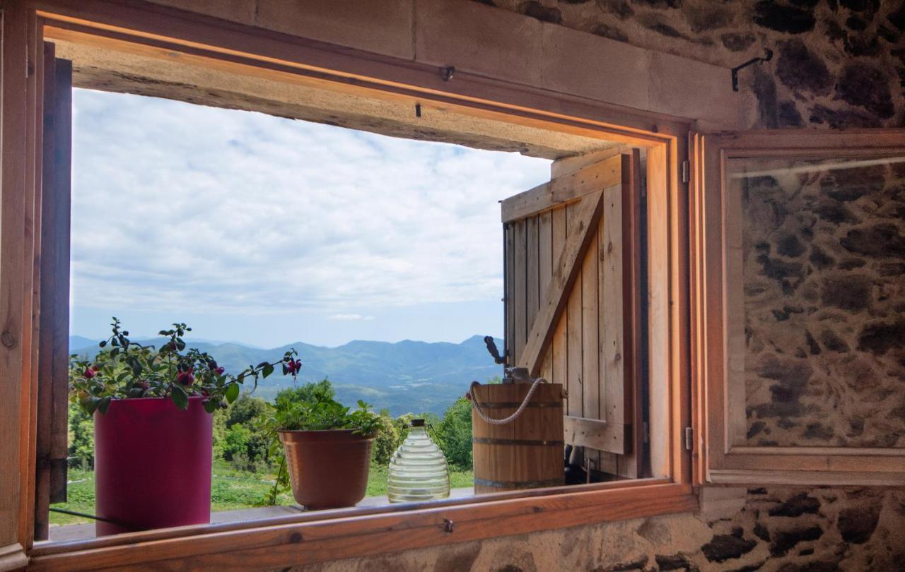Apartamento Duplex Rural Con Chimenea Y Vistas Panoramicas Desde La Cama Sant Marti Sacalm Luaran gambar